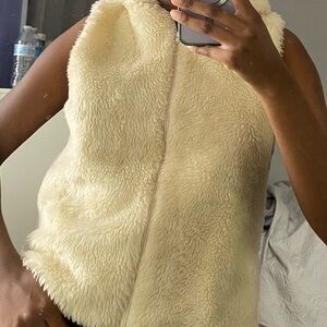 Fur vest